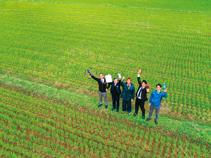 農家必見 最強の次世代水稲栽培へ ドローン バイオスティミュラント 水稲栽培の夢コラボが実現 Agri Journal