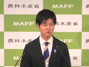 鈴木農相  2月24日記者会見「記録的少雨でキャベツ、レタスの主産地に影響、路地野菜が小玉傾向」